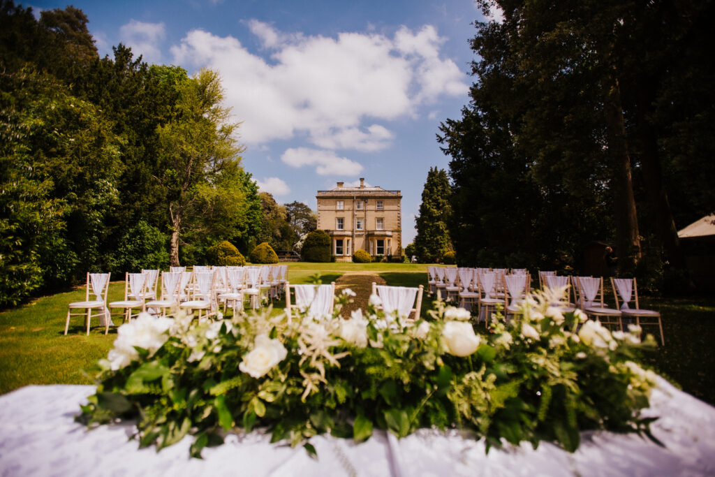Stowe House: Dry Hire vs The Wedding Package