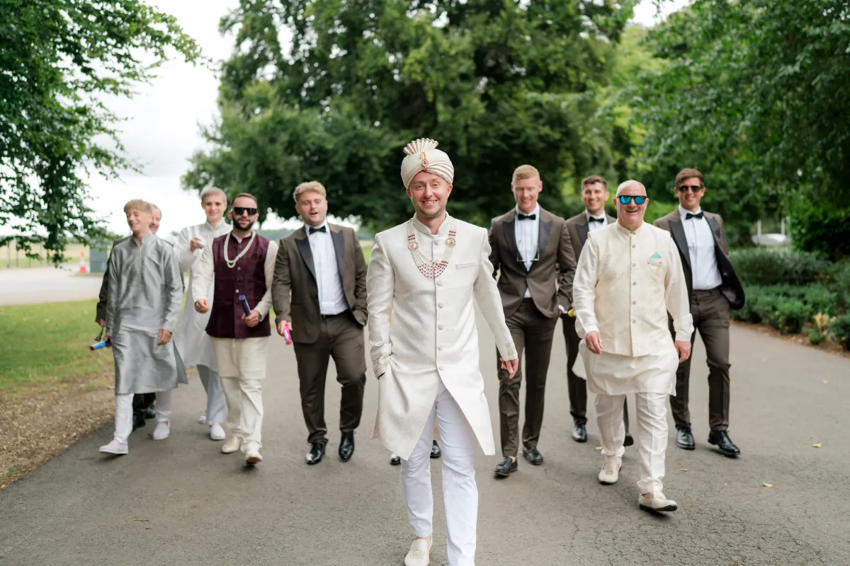 How Architecture Enhances Wedding Photography at Stowe House