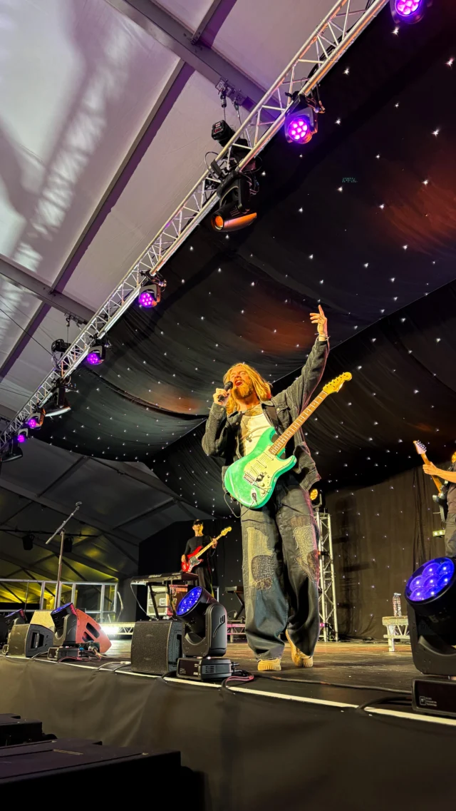 I’m up in space, man!! 🚀

Sam Ryder touches down at Stowe! From setup to showtime, the Stoics were over the moon 🌕 An out-of-this-world night! 🌌✨

 
Live Musician @samhairwolfryder 
Venue @stowevenuehire 
Production @inspiraevents 
Marquee @markeygroup 

#SpacemanLanded#SamRyder#StoweSchool#UpInSpaceMan#stoweschool#stowehouse#liveconcerts